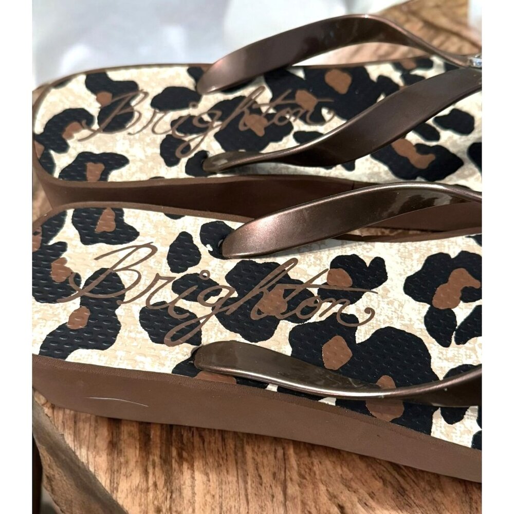 Brighton Women's Leopard Print Flip-Flops - Picture 4 of 6